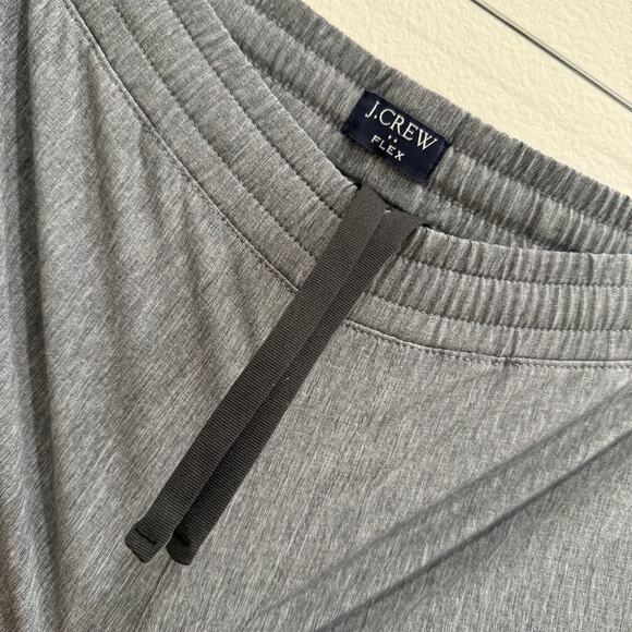 J.Crew Tech Shorts Mens M Heather Gray 7” Inseam Athletic Casual Minimalist - Picture 3 of 8